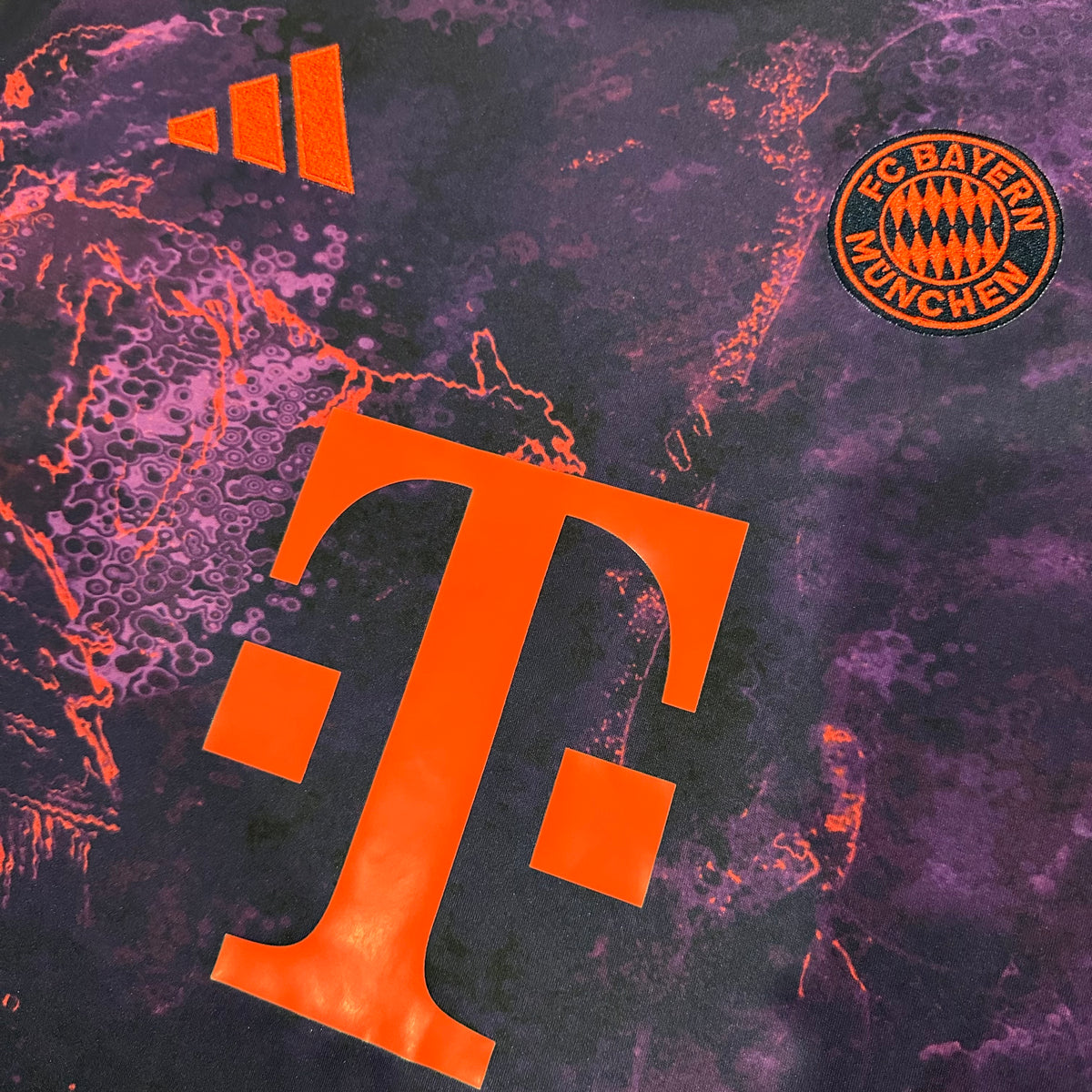 Bayern Munich 3e shirt