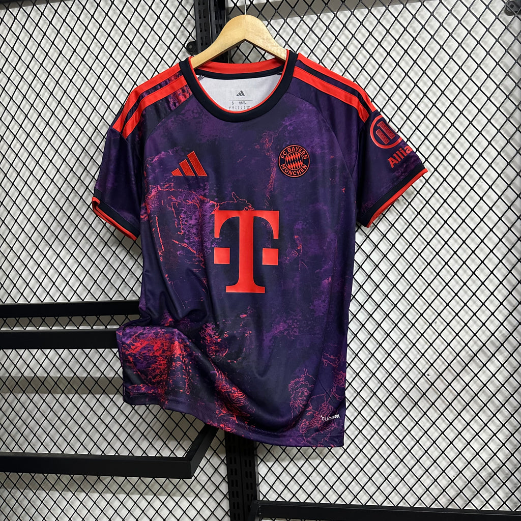 Bayern Munich 3e shirt