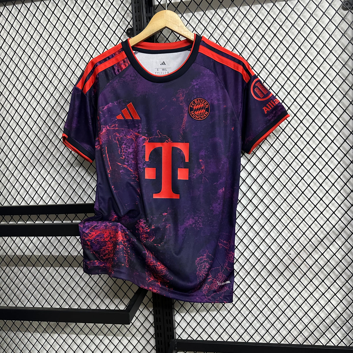 Bayern Munich 3e shirt