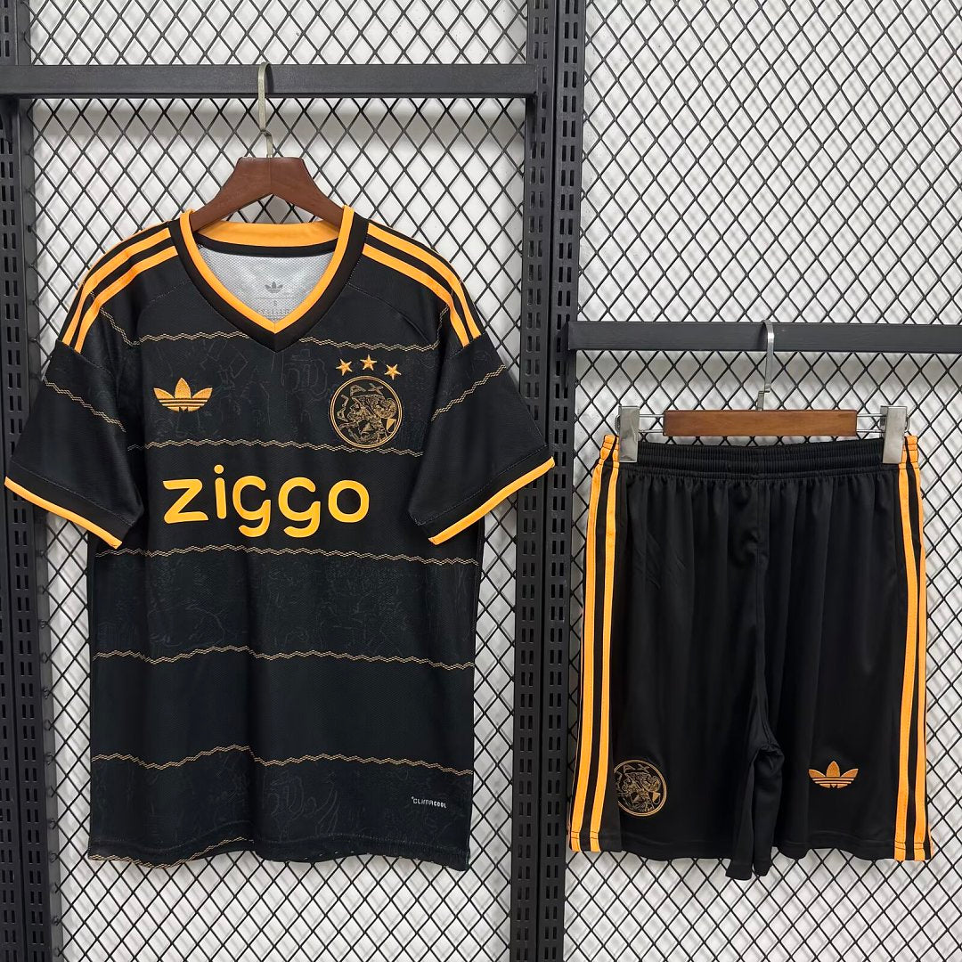 Ajax uitshirt / uitkit