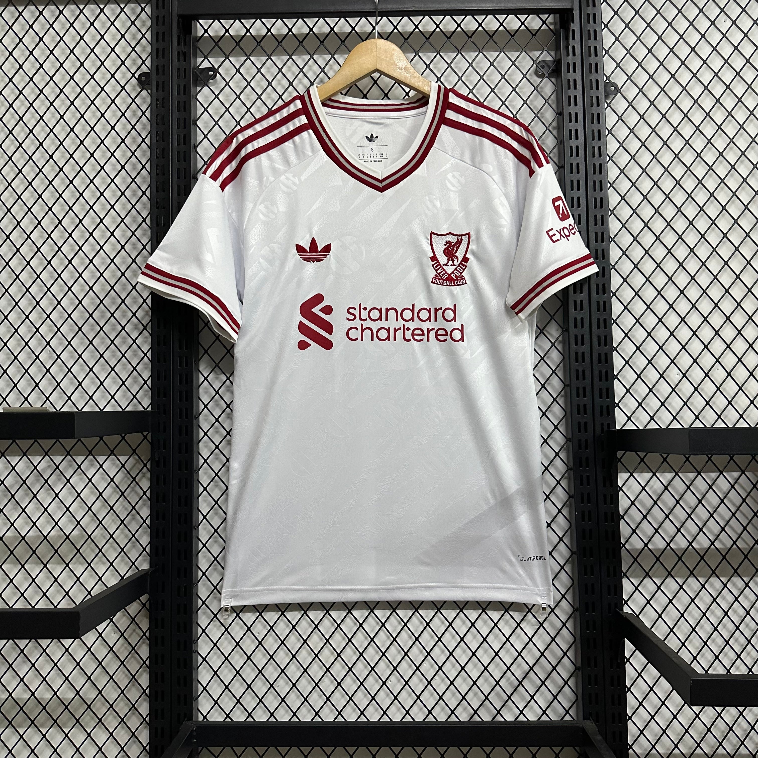 Liverpool Uit shirt